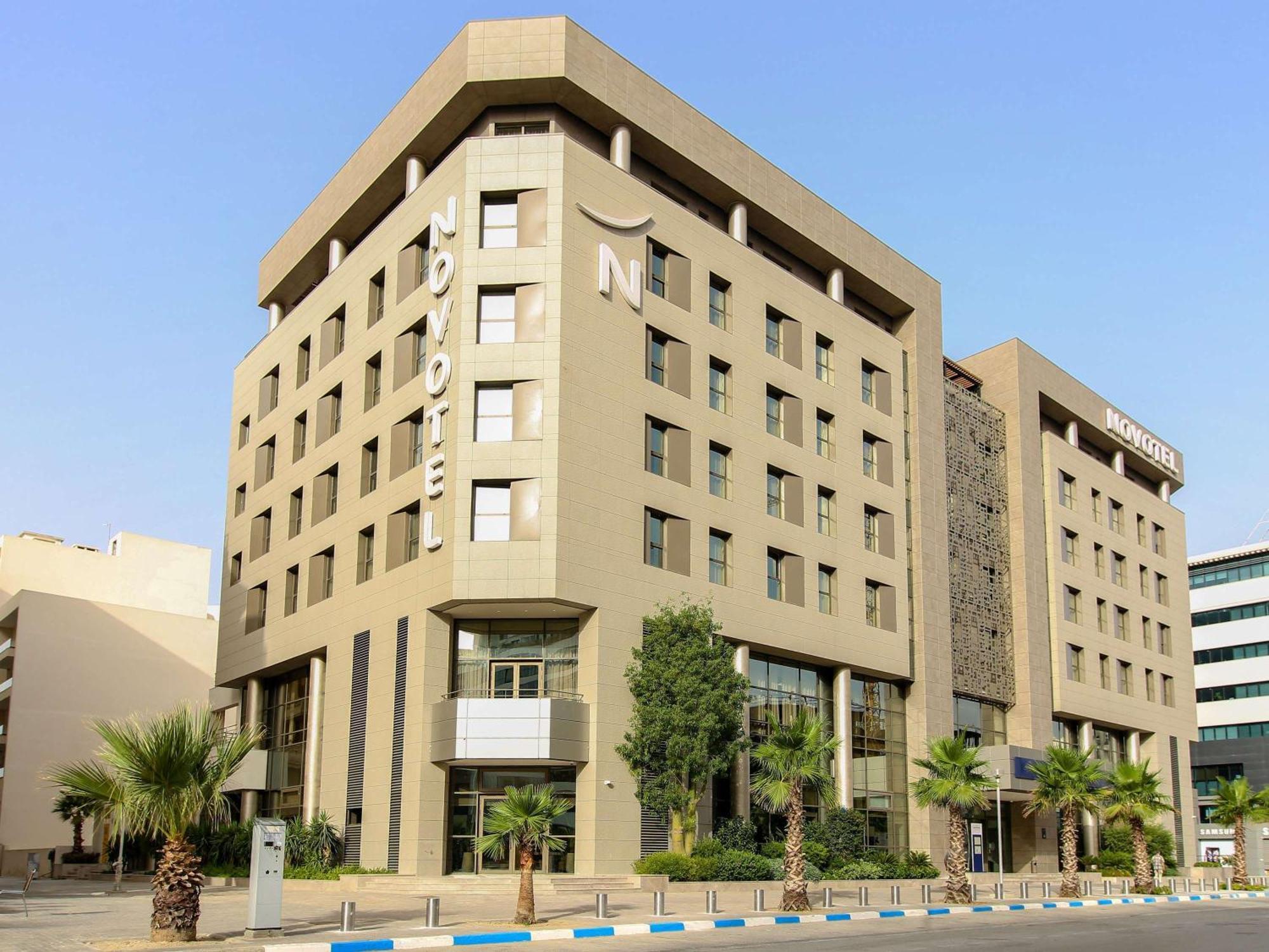 Novotel Tunis Lac Bagian luar foto