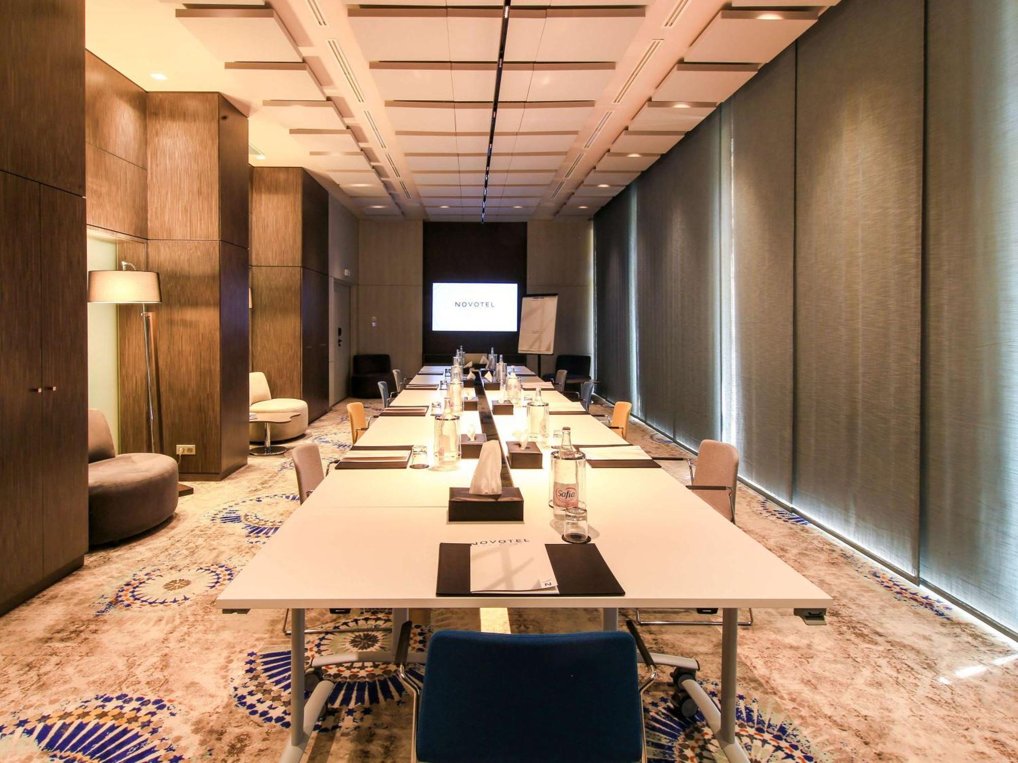 Novotel Tunis Lac Bagian luar foto