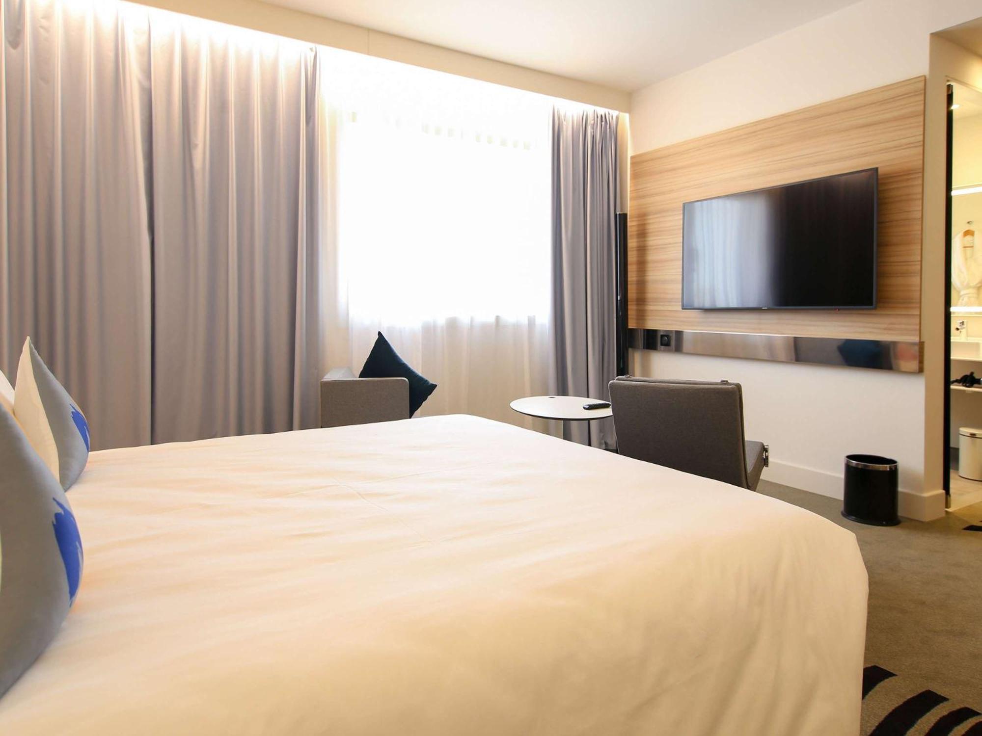 Novotel Tunis Lac Bagian luar foto