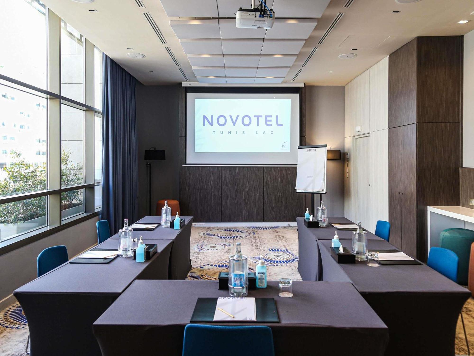 Novotel Tunis Lac Bagian luar foto